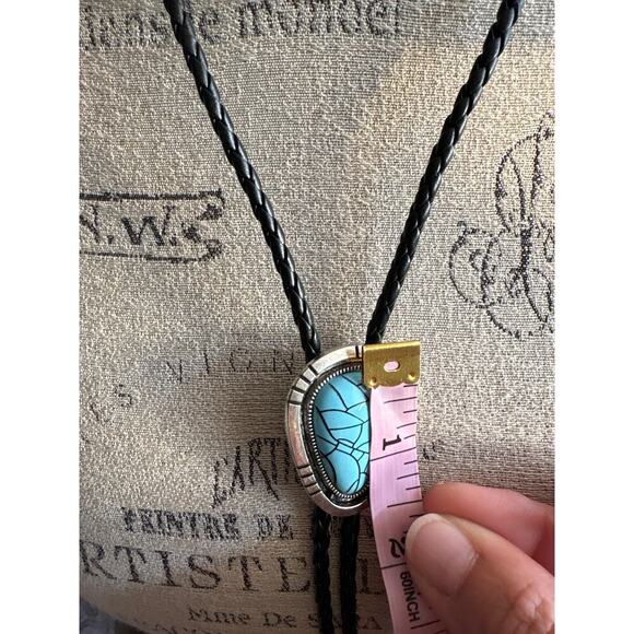 Faux Turquoise Bolo Tie – Western Cowboycore Blue Howlite Statement - Picture 4 of 4